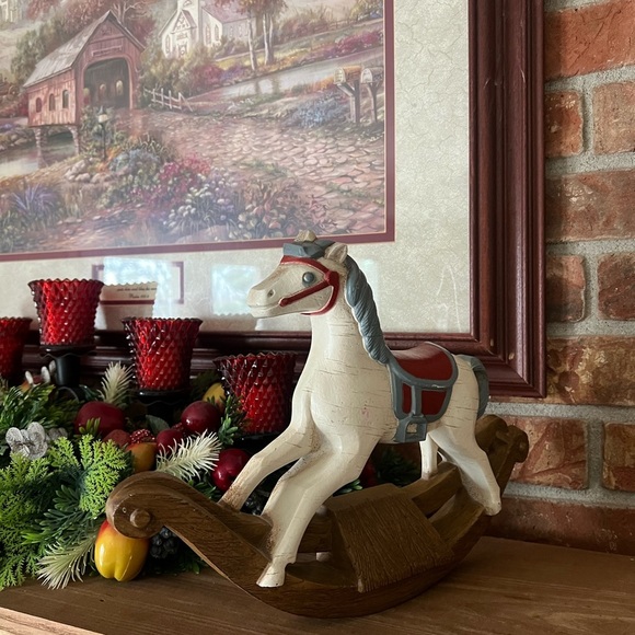 Vintage 1981 Carousel Horse Rocker
wall decor - Picture 7 of 7